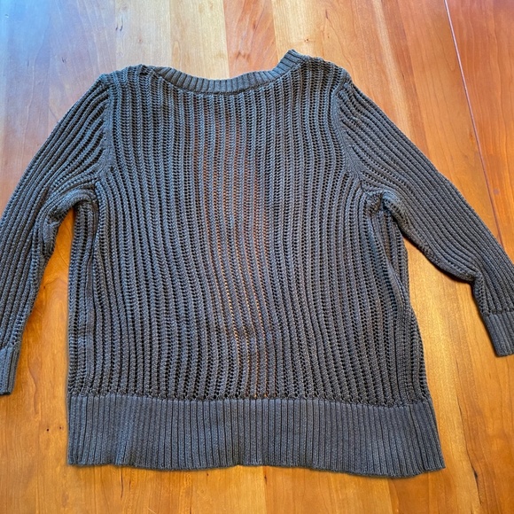 The Limited | Olive Green Cardigan 3/4 sleeves - Picture 3 of 7